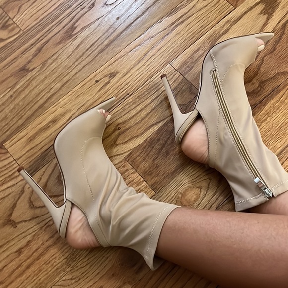 sexy heels size 7.5 - Picture 2 of 2